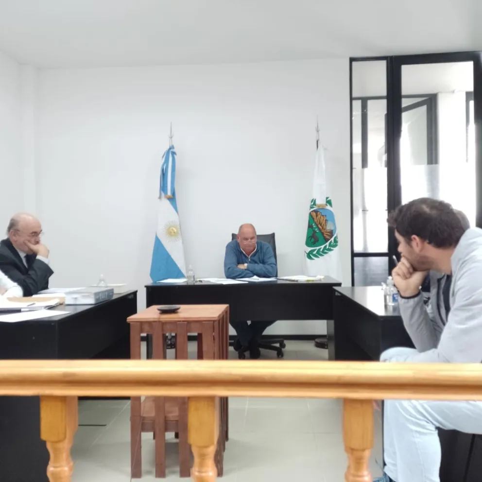 Máxima tensión en un cuarto intermedio e intimidación a una periodista