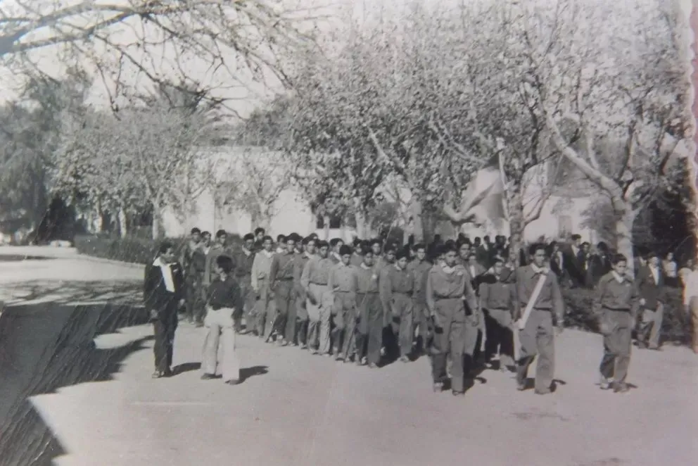 Aquellos alumnos que construyeron la municipalidad de Villa de Merlo y el colegio San Francisco