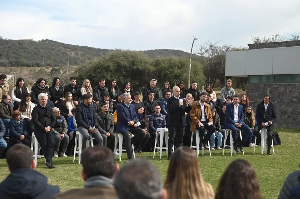 Rodríguez Larreta presentó junto a Morales y a Poggi, su plan para el desarrollo de una Argentina federal