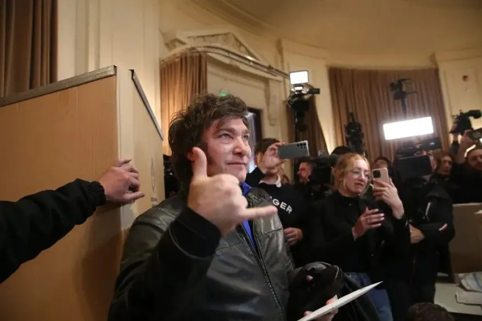 Con el escrutinio definitivo en 18 provincias, Javier Milei ya sumó 100.000 votos más