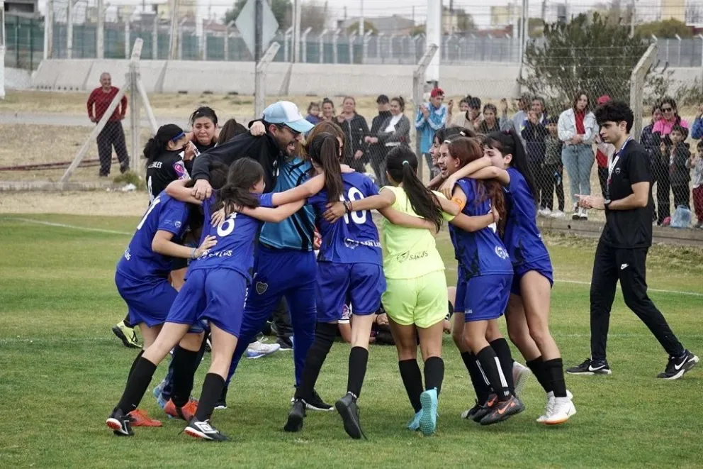 Encuentro Interprovincial de Fútbol Femenino en La Pedrera