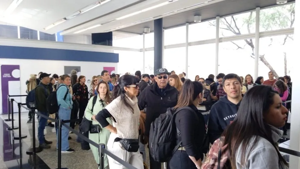 Más de 350 personas utilizaron el servicio aéreo entre Chile y el Valle del Conlara durante el fin de semana