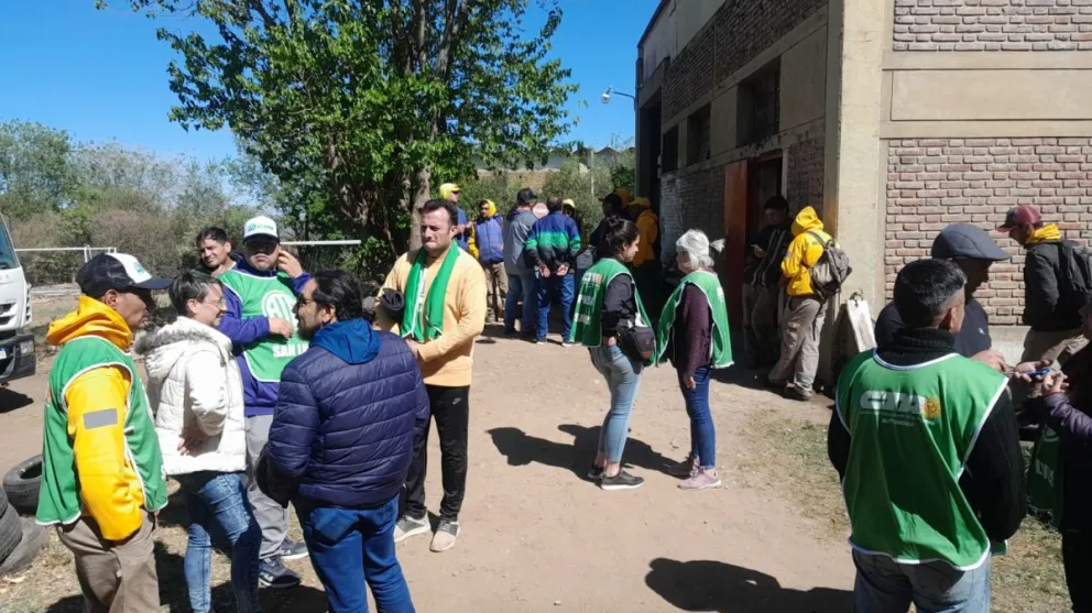 El viernes los municipales cobrarán un “suplemento” de 120 mil pesos