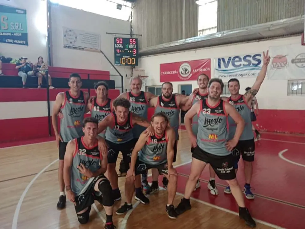 Merlo Básquet se quedó con la primera semifinal ante la Universidad de La Punta