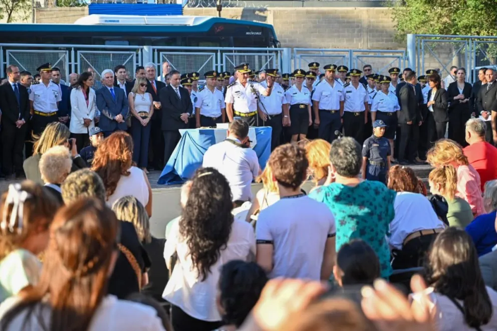 El gobernador Poggi puso en funciones a la nueva cúpula de la Policía y se anunció “tolerancia cero para el delito”