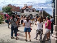 Comerciantes y vecinos marcharon en Villa de Merlo por la obra de la plaza Sobremonte