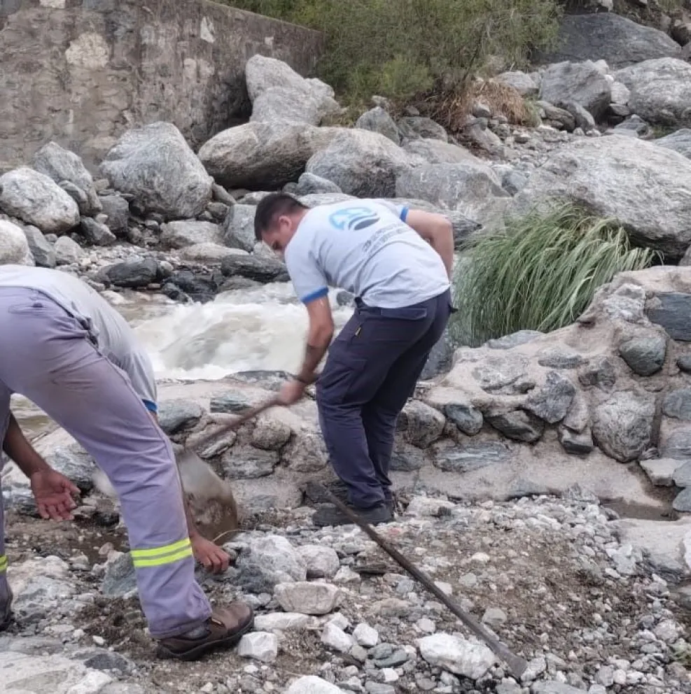 Preocupación del gremio por las fuentes de trabajo en la cooperativa de agua de Villa de Merlo ante posible privatización del servicio.