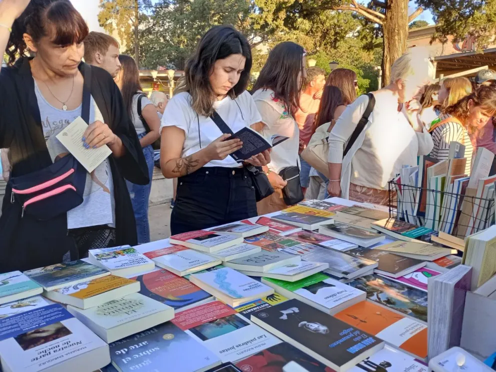 Feria de libros y arte en Villa de Merlo, edición invierno 2024