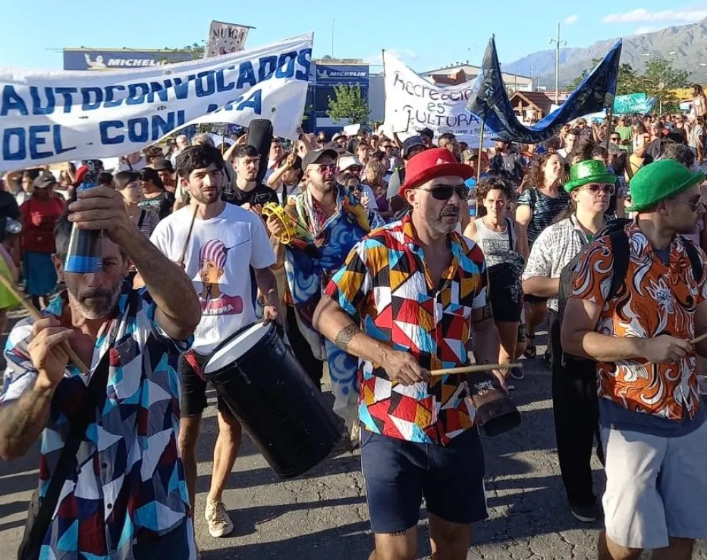 En Merlo, una movilización que superó las expectativas marchó contra el DNU y la Ley Ómnibus