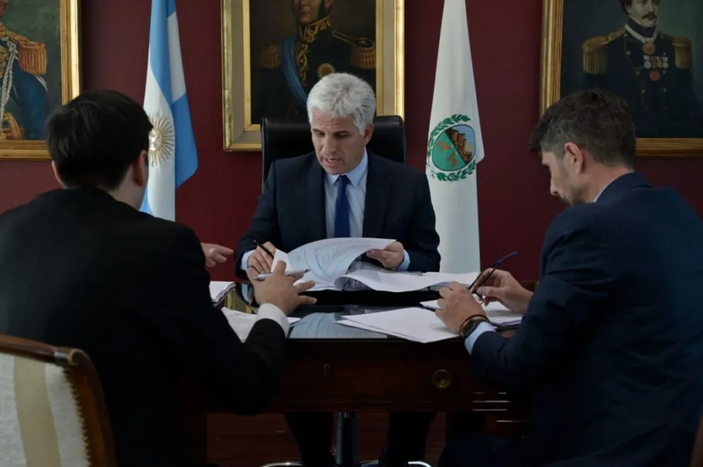 Poggi se reunió con los ministros de Educación y Hacienda por la quita de subsidios nacionales