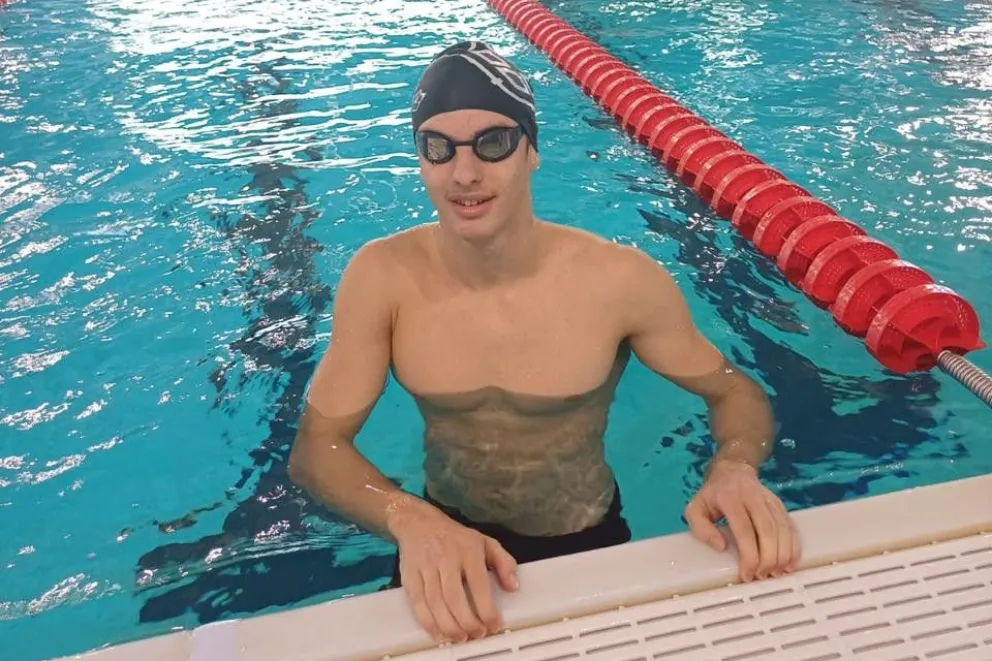 Desde Merlo, una promesa de la natación puntana