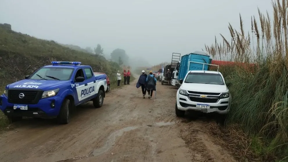 Los peregrinos en las Altas Cumbres: Ni la llovizna ni la niebla pueden con la Fe
