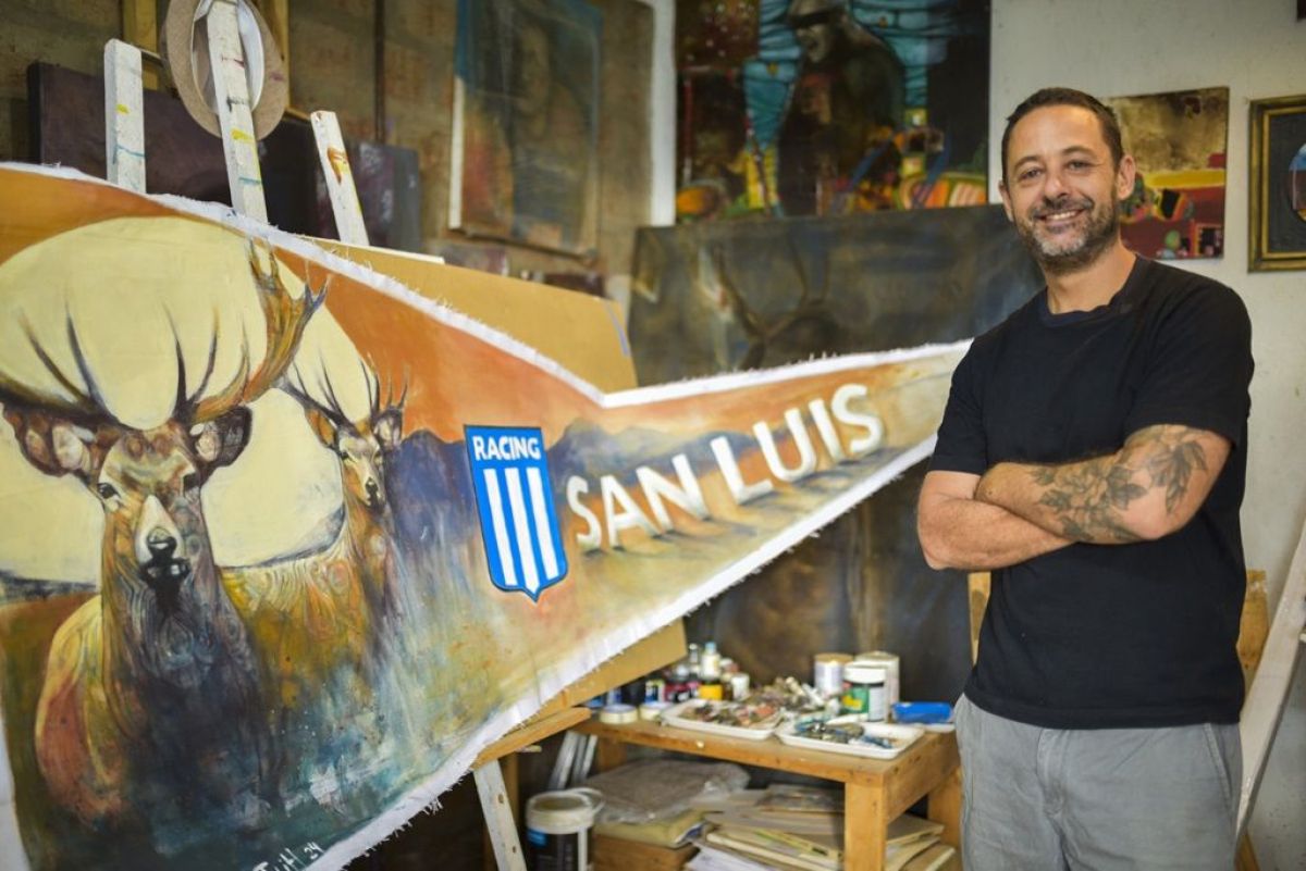 Un artista sanluiseño pintó a la provincia en un banderín que será izado por Racing en Avellaneda