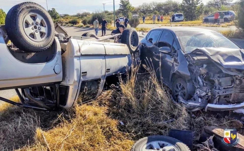 Violento choque entre Tilisarao y Renca: cinco personas heridas