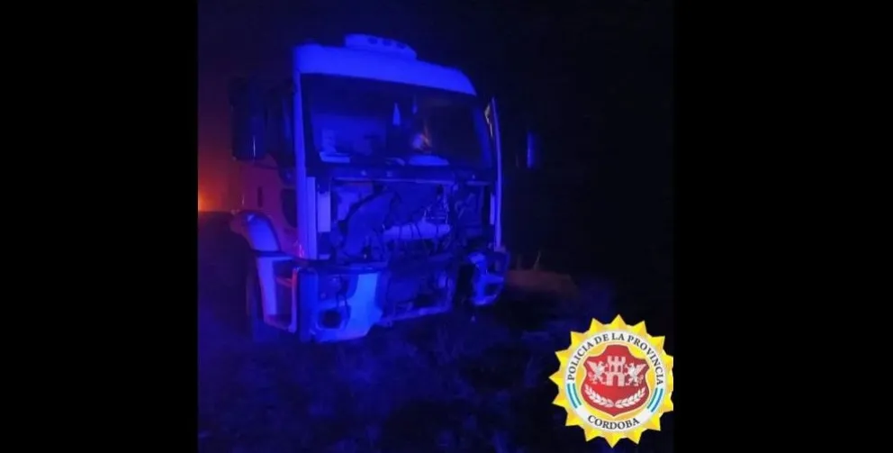 Un camión despistó en el camino de las Altas Cumbres