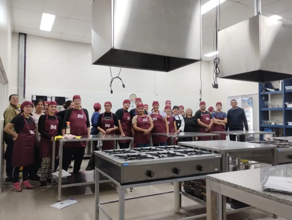 El Taller de Gastronomía Profesional e Internacional II trabaja en la práctica para alcanzar la excelencia