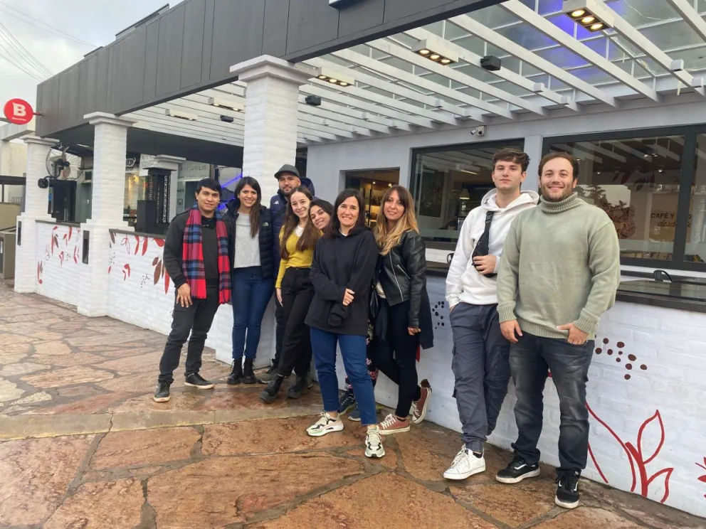 Visita de nómades digitales a la Villa de Merlo
