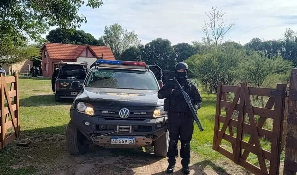 Nono: allanaron dos viviendas, secuestraron drogas y detuvieron a un joven
