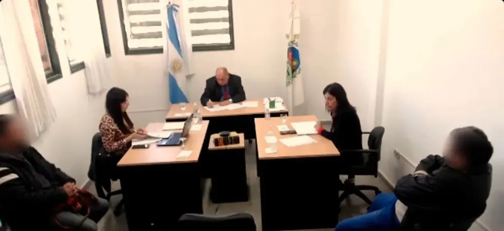 Villa de Merlo: investigan a un hombre por matar a puñaladas al perro de su vecino