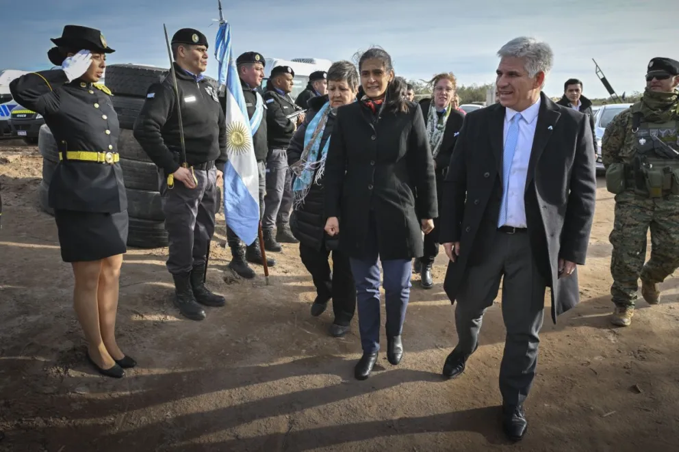 Poggi inauguró un campo de tiro para entrenar a las fuerzas de seguridad