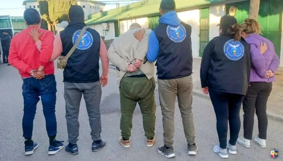 Enviaron a la cárcel a tres personas que manejaban kioscos de droga en Los Molles y Villa de Merlo 