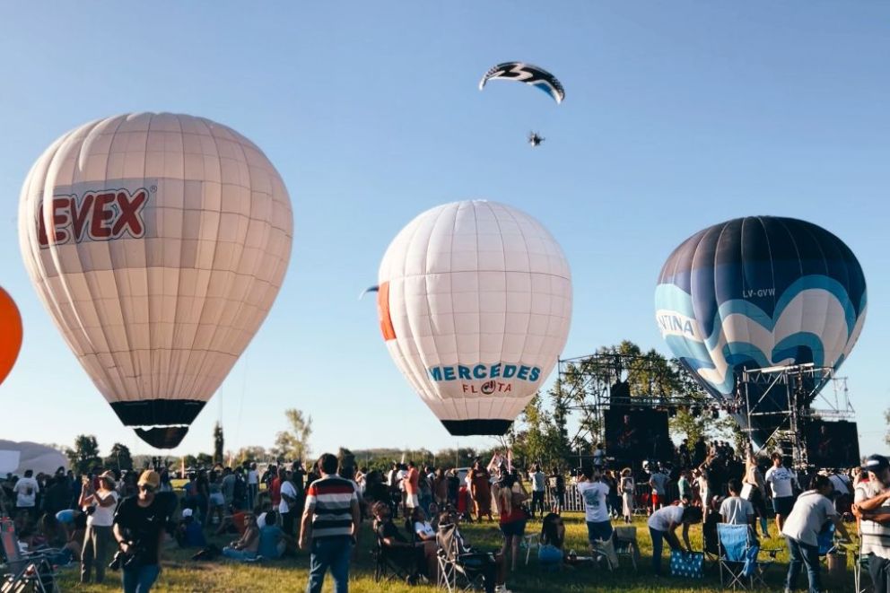 El Show de globos aerostáticos llega al aeropuerto del Valle de Conlara