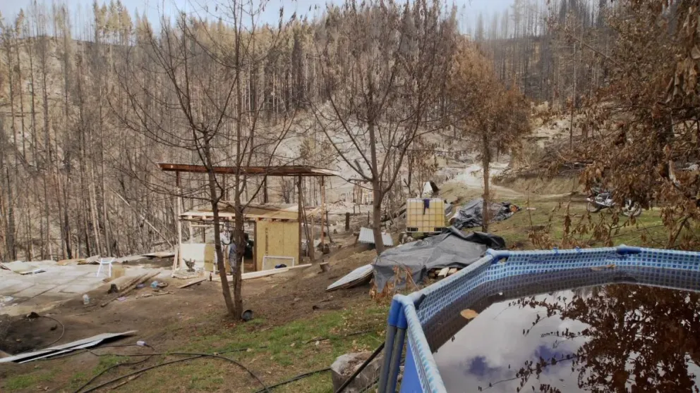  “Tormenta de fuego”, la película que cuenta la historia de los trágicos incendios en la Patagonia y cómo una familia se salvó por una pileta Pelopincho