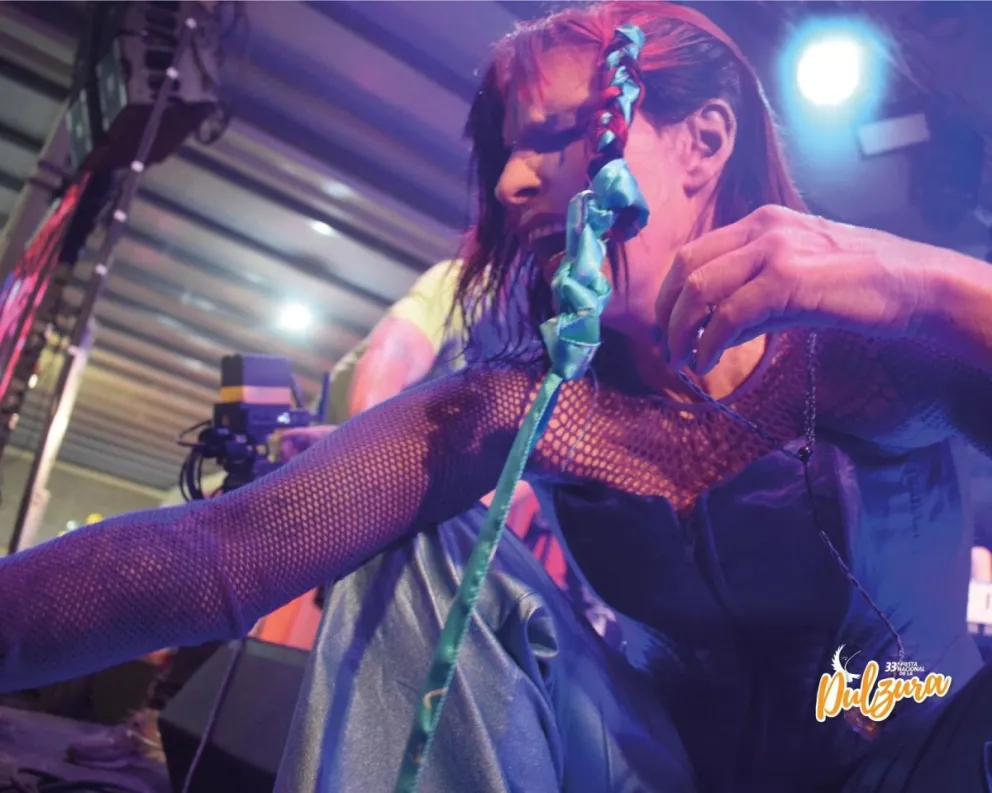 Fabiana Cantilo cerró la segunda noche de la Fiesta Nacional de la Dulzura