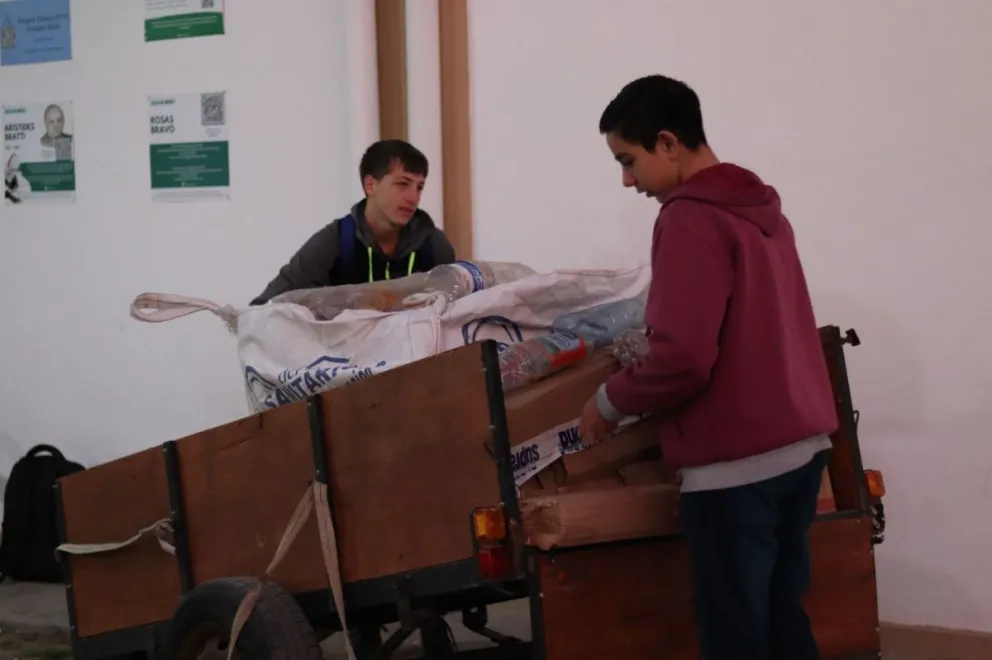 El Municipio motiva a los jóvenes a recolectar más material reciclable