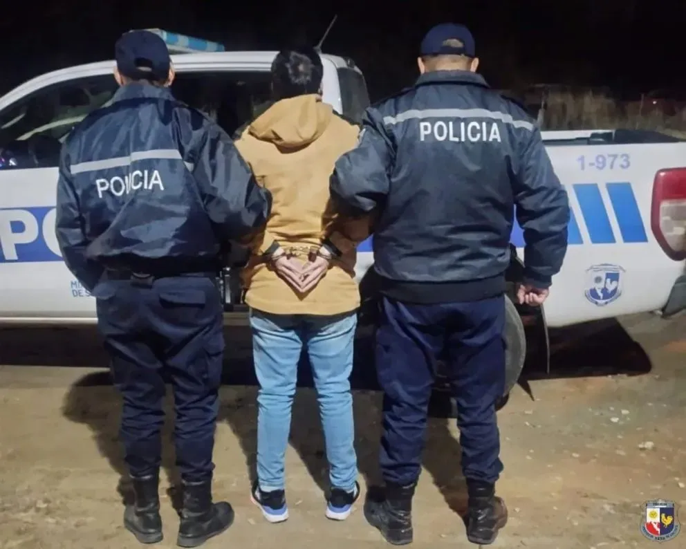 Enviaron a la cárcel al detenido por el robo a mano armada a una despensa de Villa de Merlo.
