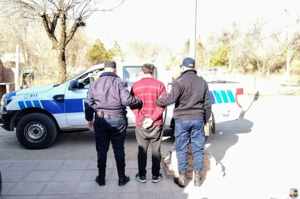 Villa de Merlo: Detienen a una persona y recuperan objetos robados de una vivienda