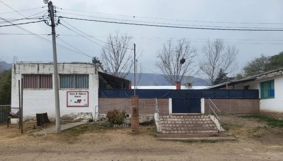 El Centro de Educación Especial Mirlo, institución pública de gestión Municipal de la Villa de Merlo anuncia su llamado para cubrir el cargo provisorio de la Dirección de esa institución.