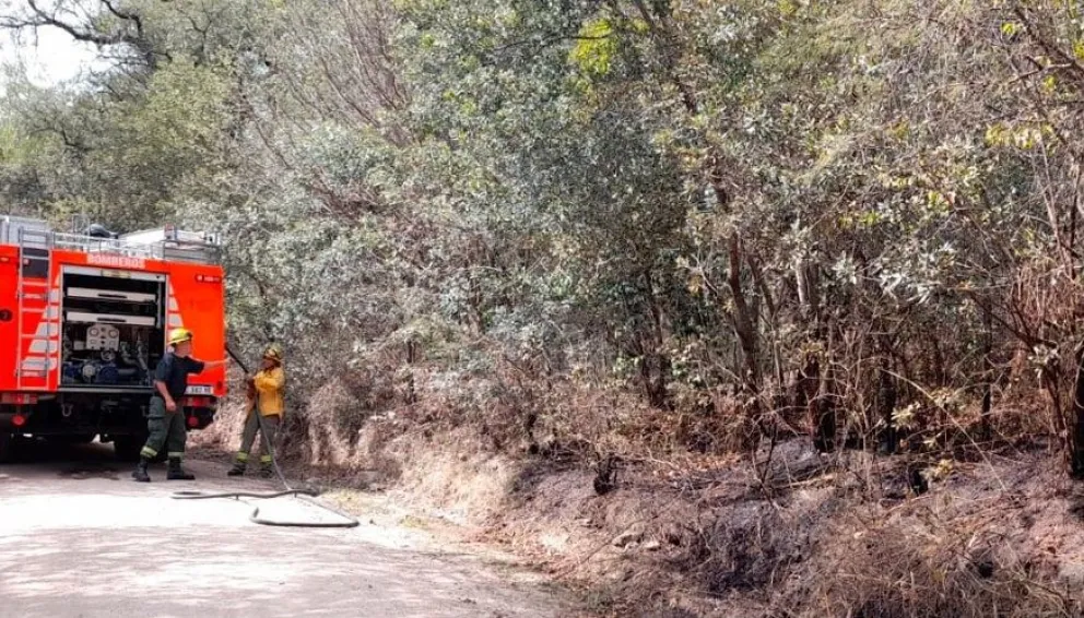 Bomberos Voluntarios sofocaron una quema