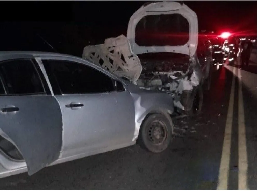 Cinco heridos en un choque frontal ocurrido en Altas Cumbres, uno de ellos de Carpintería.