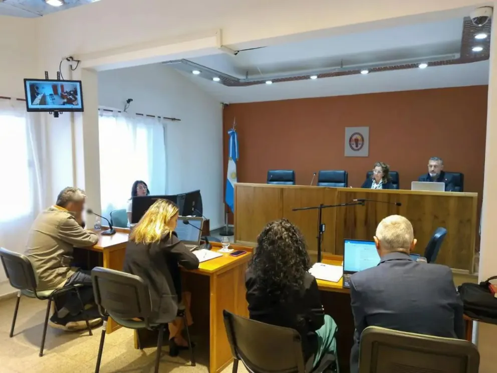 El tribunal homologó el acuerdo entre las partes, calificando los hechos como “hurto en grado de tentativa”, (dos hechos). Foto periódico judicial