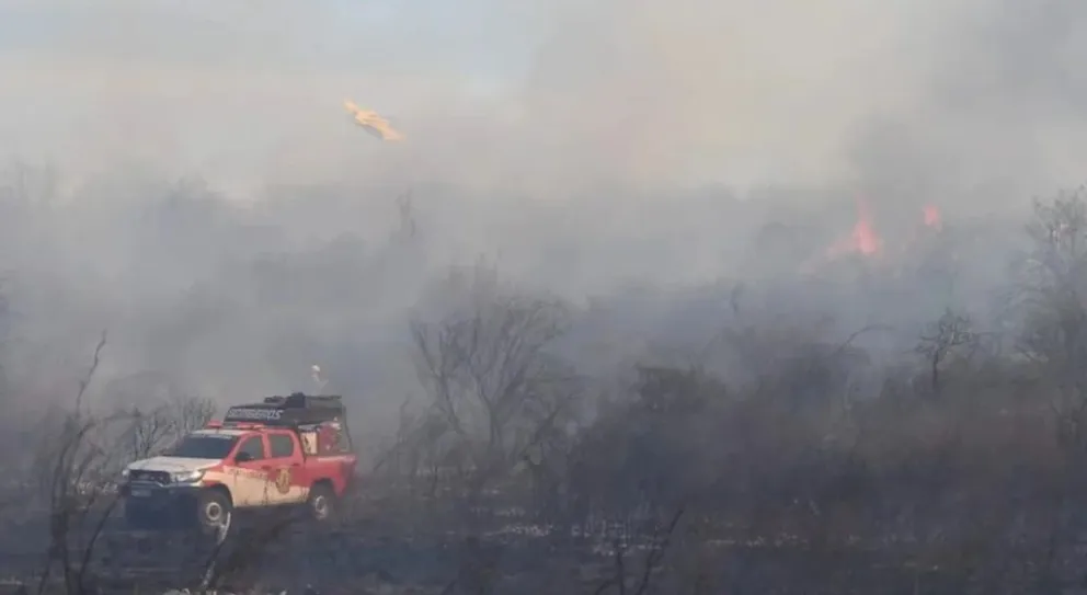 Se contuvo el foco en La Calera pero el fuego no cede en Traslasierra