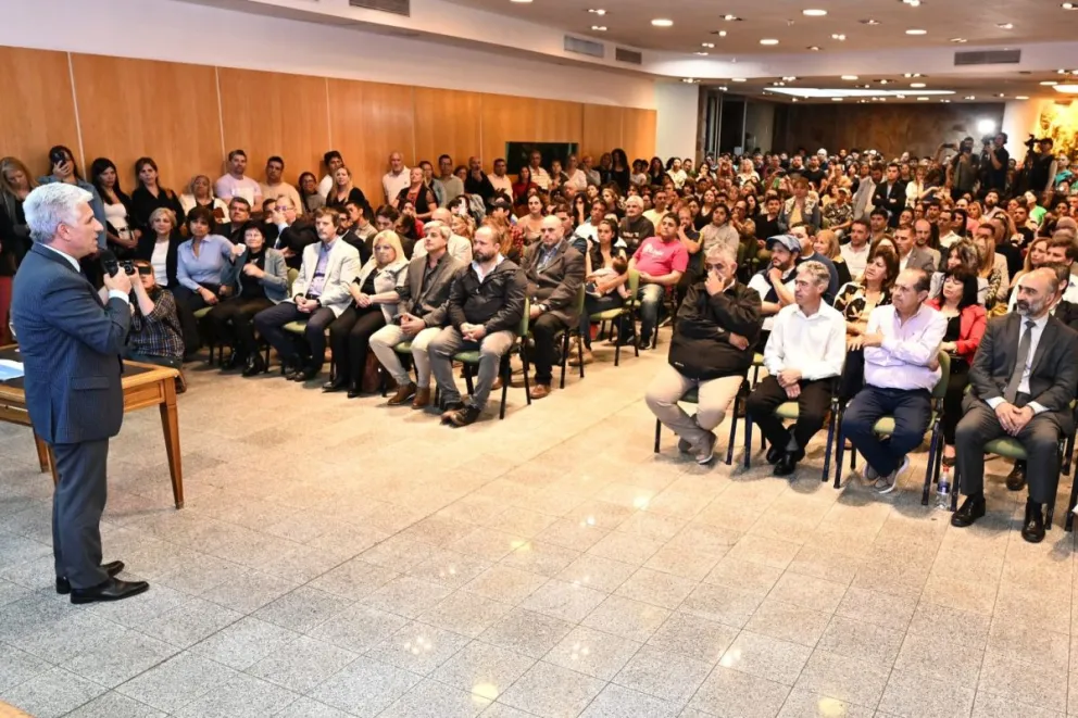 ‘Mi Próximo Paso’ es un programa diseñado para fortalecer el ecosistema emprendedor de la provincia. Brinda herramientas de formación, asistencia técnica y financiamiento a aquellos que buscan iniciar o consolidar sus proyectos productivos.