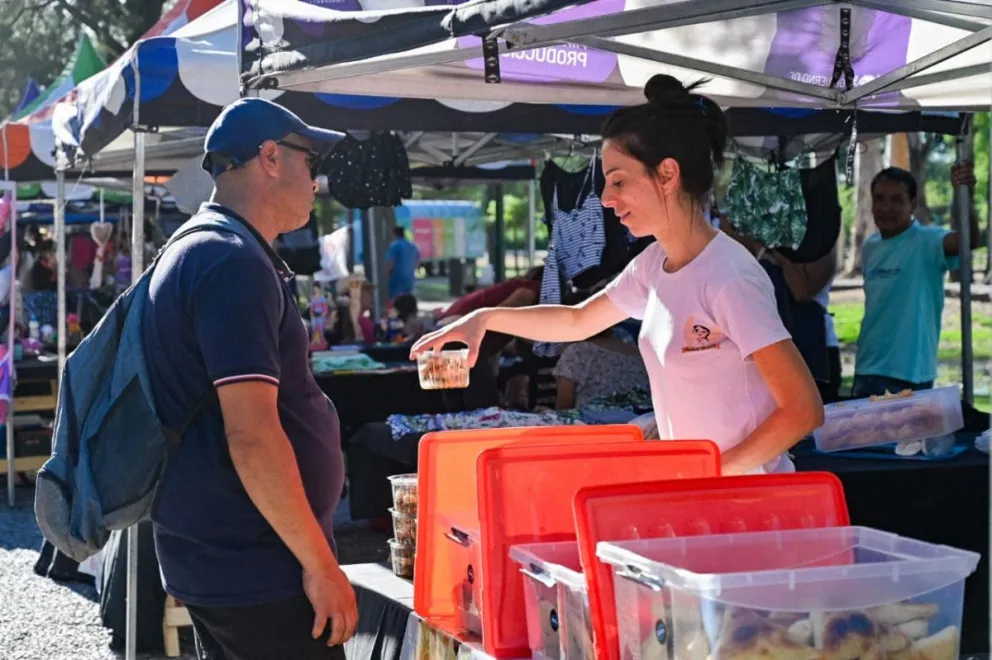 El financiamiento deberá estar destinado a inversiones vinculadas al emprendimiento y/o la adquisición de bienes de capital, insumos, maquinarias, herramientas y/o instalaciones para la producción de bienes o de servicios con agregado de valor.