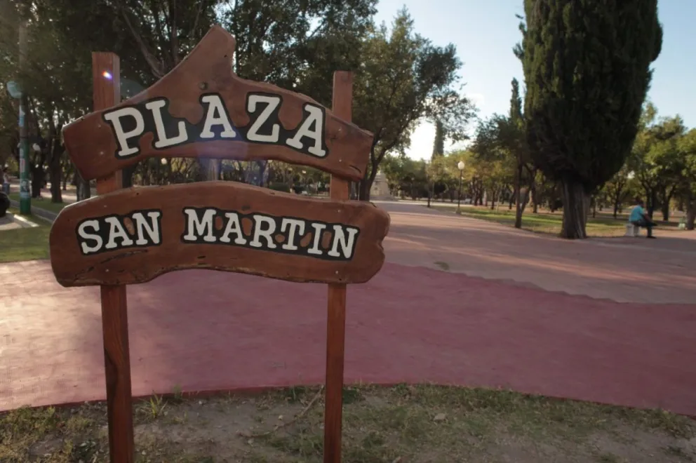 Cortaderas celebrará un año más desde su fundación. Vecinos y turistas recuerdan la historia de su fecha fundacional.
