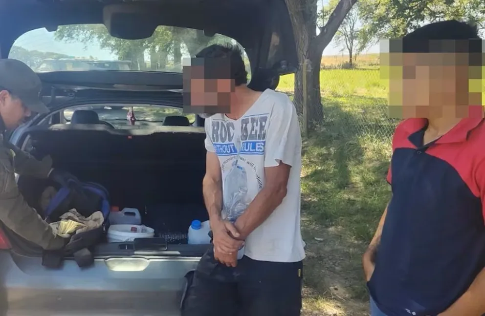 Operativo. Incautaron dólares sin declarar. (Gentileza Ministerio de Seguridad de la Nación//La Voz).