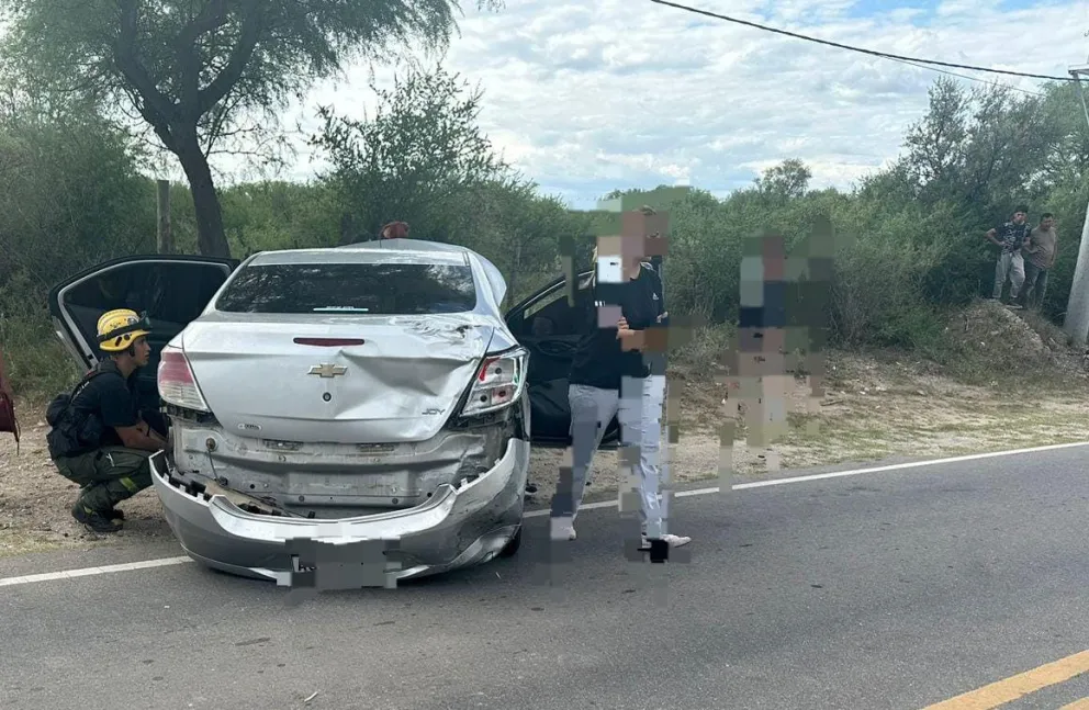 Violento choque en la Ryta 14 cerca de La Paz. Foto Pol. de Córdoba.