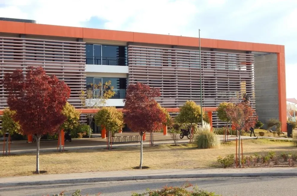 Informan fechas de cobro correspondientes al mes de diciembre para la administración pública y dependencias estatales.
