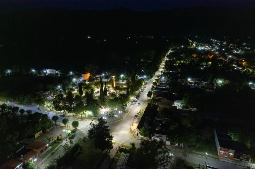 Más luz y ahorro: Cortaderas instala luminarias LED