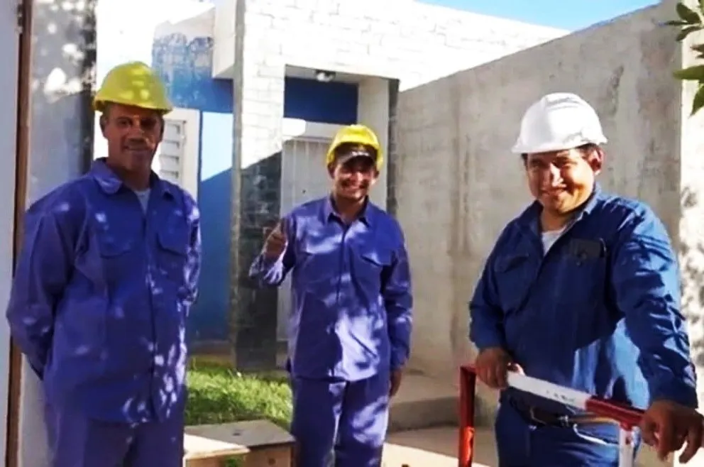 Hasta la fecha, más de 200 solicitudes de adhesión han sido firmadas entre beneficiarios y gasistas matriculados y las conexiones ya están en marcha. 