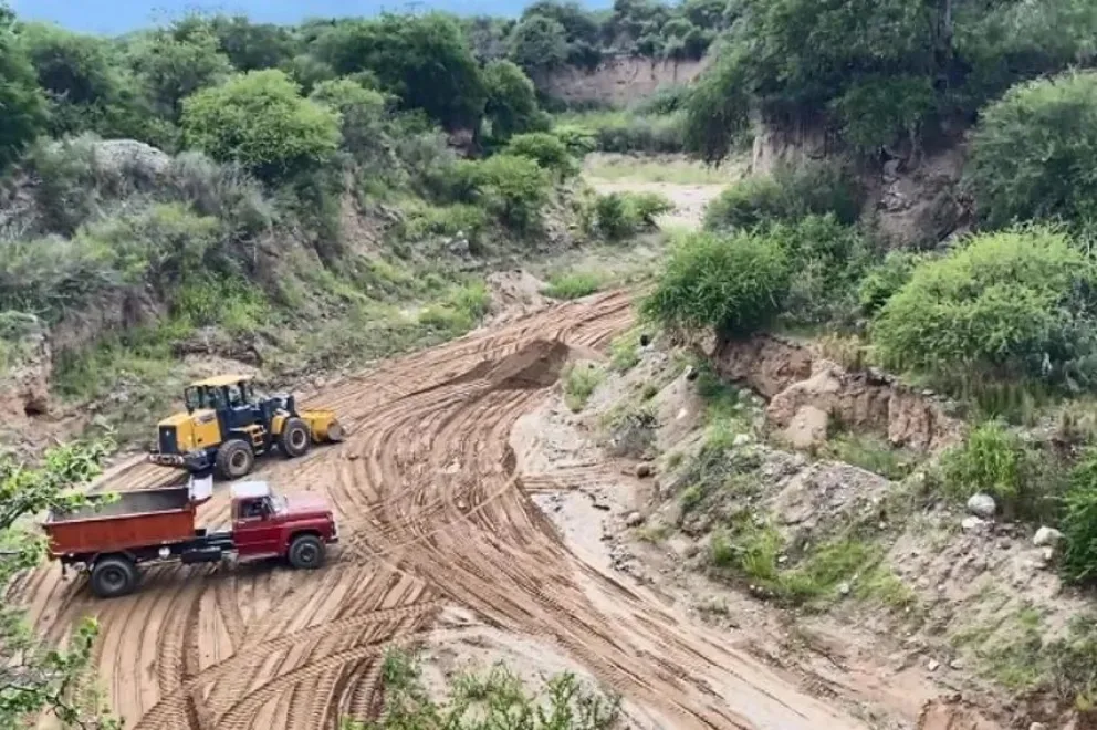 El propósito no es el cese de la actividad productiva -que claramente debe realizarse en otro lugar- sino la preservación del arroyo Piedras Blancas y del bosque nativo, contemplando asimismo las propiedades de los ciudadanos.