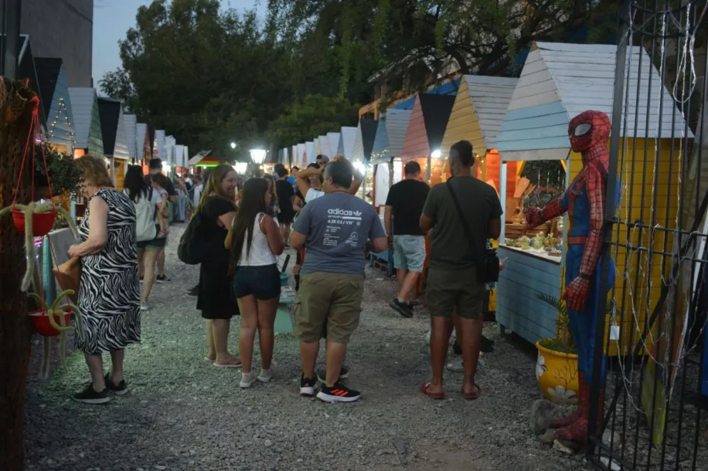 A pesar de las incertidumbres que marcaban el inicio del verano, Villa de Merlo logró sostener su temporada turística con resultados superiores a lo 
esperado.