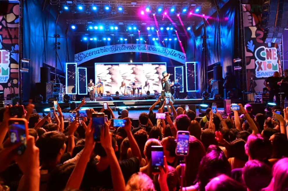 Primera noche de la Fiesta Nacional Valle del Sol