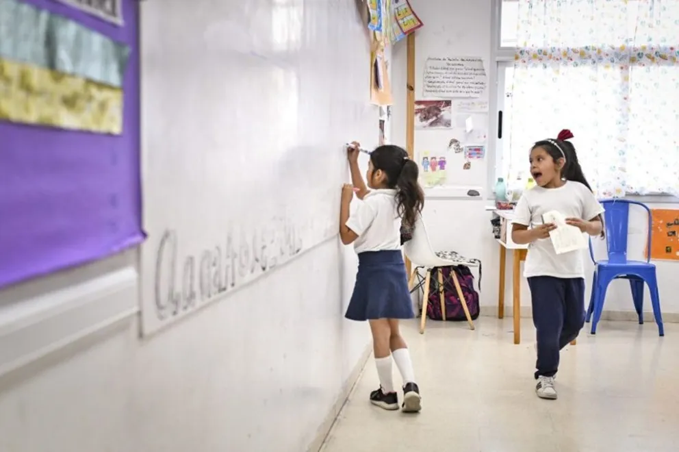 Este 24 de febrero, más de 120 escuelas rurales de parajes serán acompañadas por funcionarios en su primer día de clases.