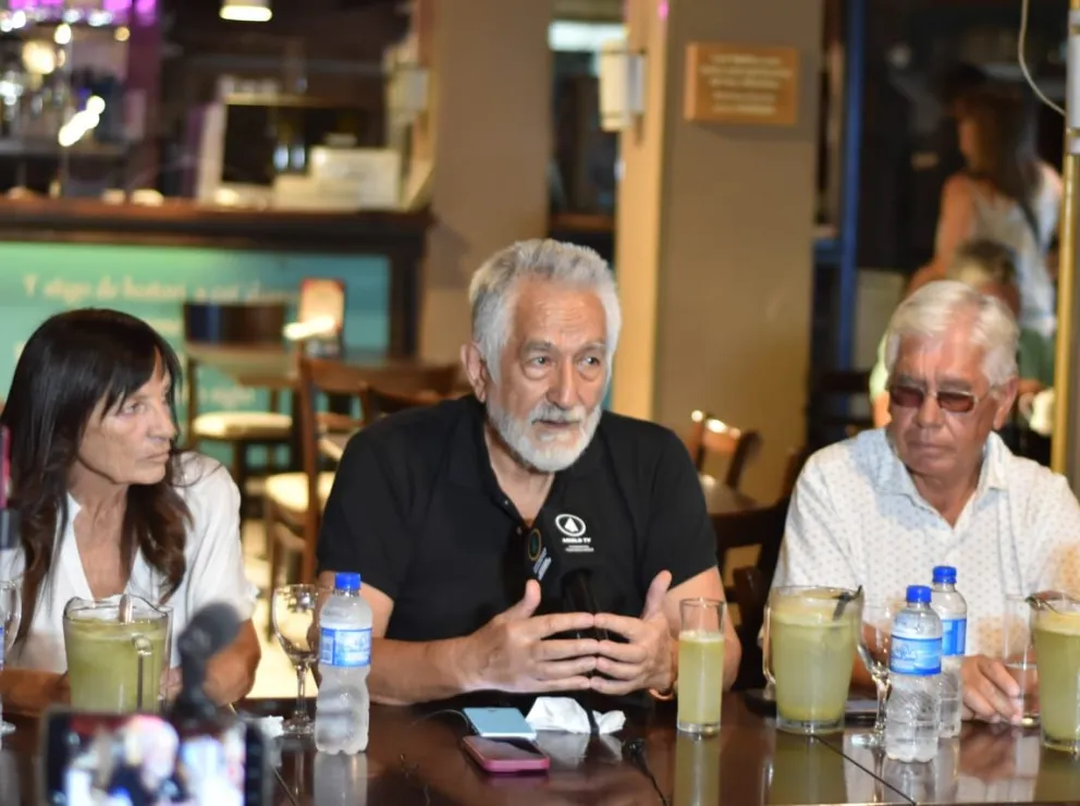 La diputada, Gloria Petrino, el exgobernador, Alberto Rodriguez Saá y el exintendente de Los Molles, "Lalo" Urquiza.