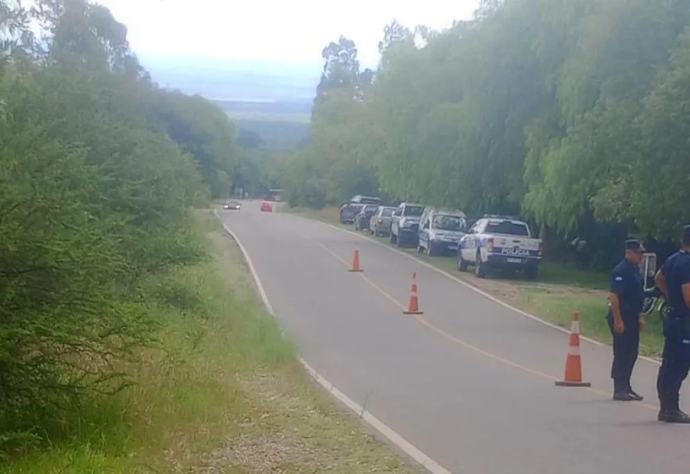 Personal policial trabajando en Pasos Malos en la zona donde fue hallado sin vida Palacio.